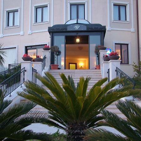 Hotel San Giorgio Кротоне Экстерьер фото