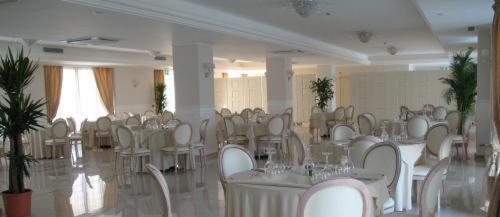 Hotel San Giorgio Кротоне Экстерьер фото
