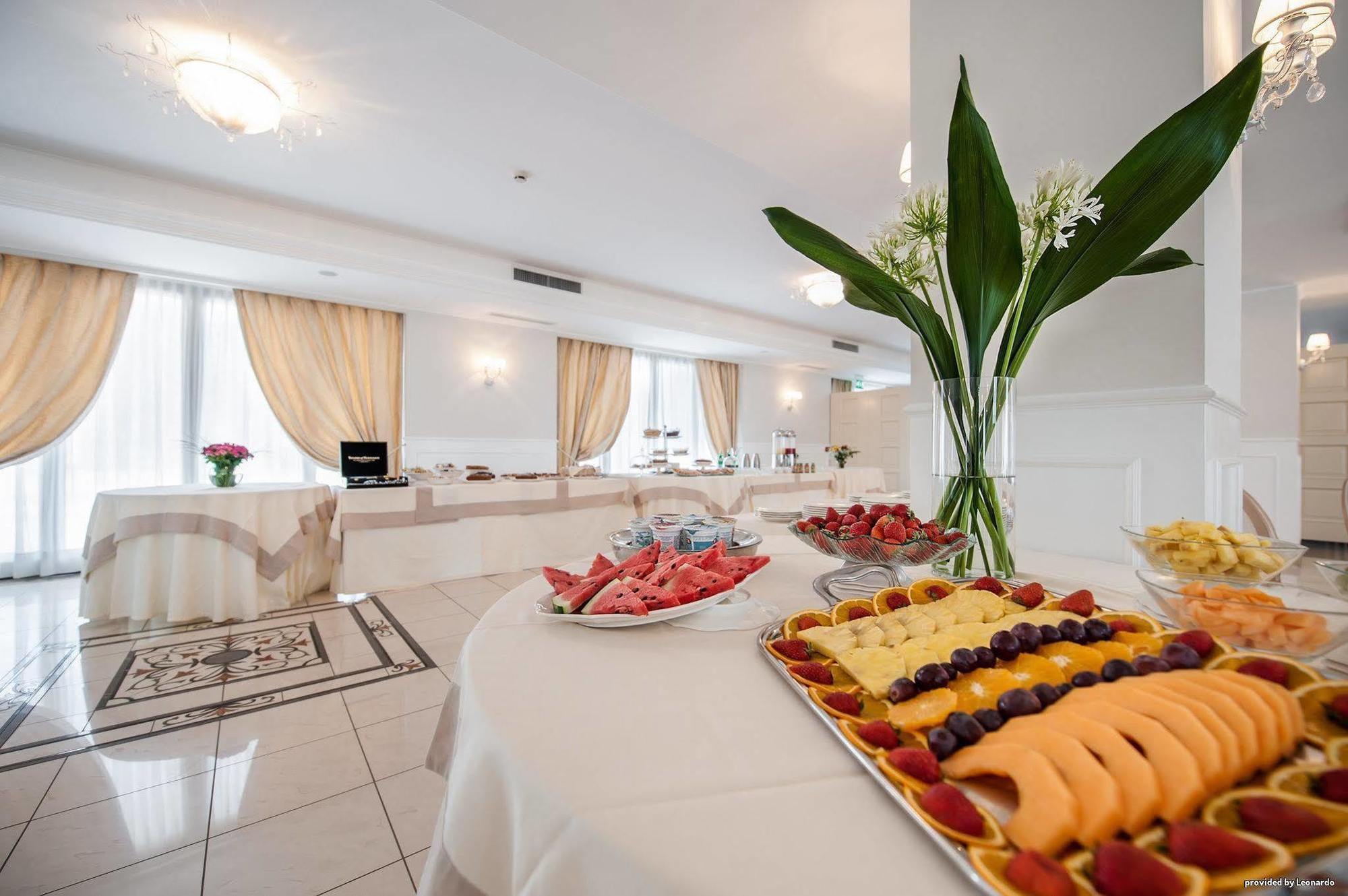 Hotel San Giorgio Кротоне Экстерьер фото