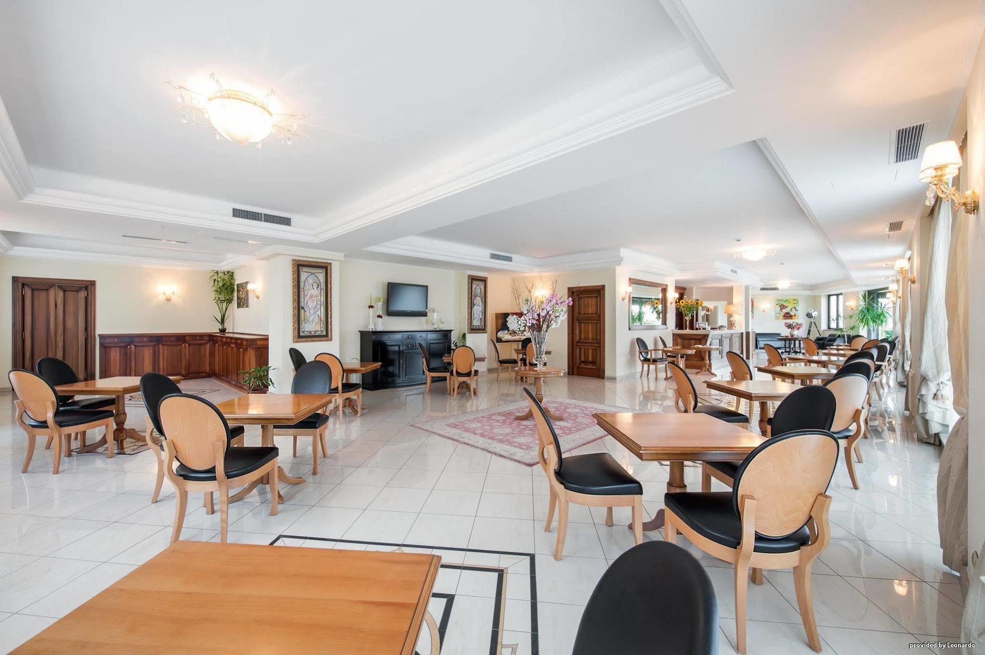 Hotel San Giorgio Кротоне Экстерьер фото